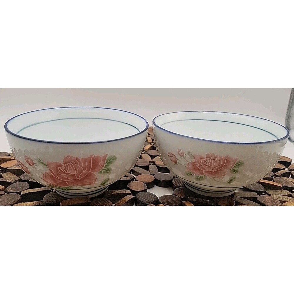 Pair Of Vintage Japanese Rice Bowls W/ Beautiful Pink Roses 2.5” X 4.5”